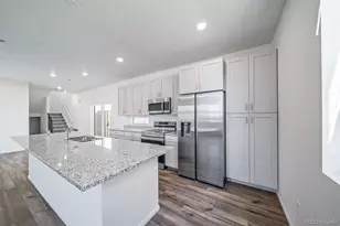 10082 Salem Ct, Commerce City, CO 80022 - Photo 6