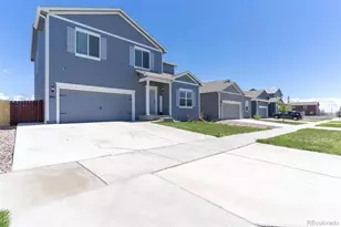 207 Zachary St, Keenesburg, CO 80643 - Photo 2