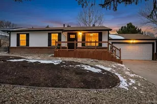 995 Oakwood Dr, Castle Rock, CO 80104 - Photo 1