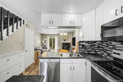 8198 S Columbine Court, Centennial, CO 80122 - Photo 8