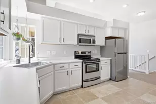1685 S Emporia Ct, Aurora, CO 80247 - Photo 8