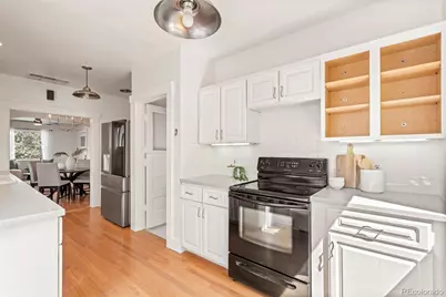 906 Monroe Street, Denver, CO 80206 - Photo 26