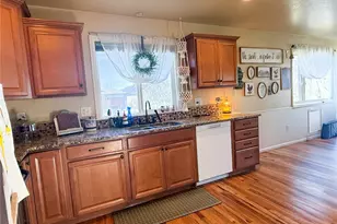 894 Durum St, Windsor, CO 80550 - Photo 4