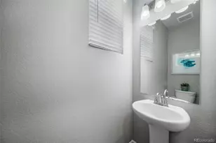 3913 N Rome St, Aurora, CO 80019 - Photo 14