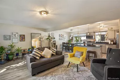 39 S Nome Street, Aurora, CO 80012 - Photo 6