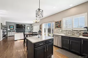 5796 S Yakima Way, Aurora, CO 80015 - Photo 8