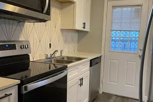 1124 Dallas St, Aurora, CO 80010 - Photo 12