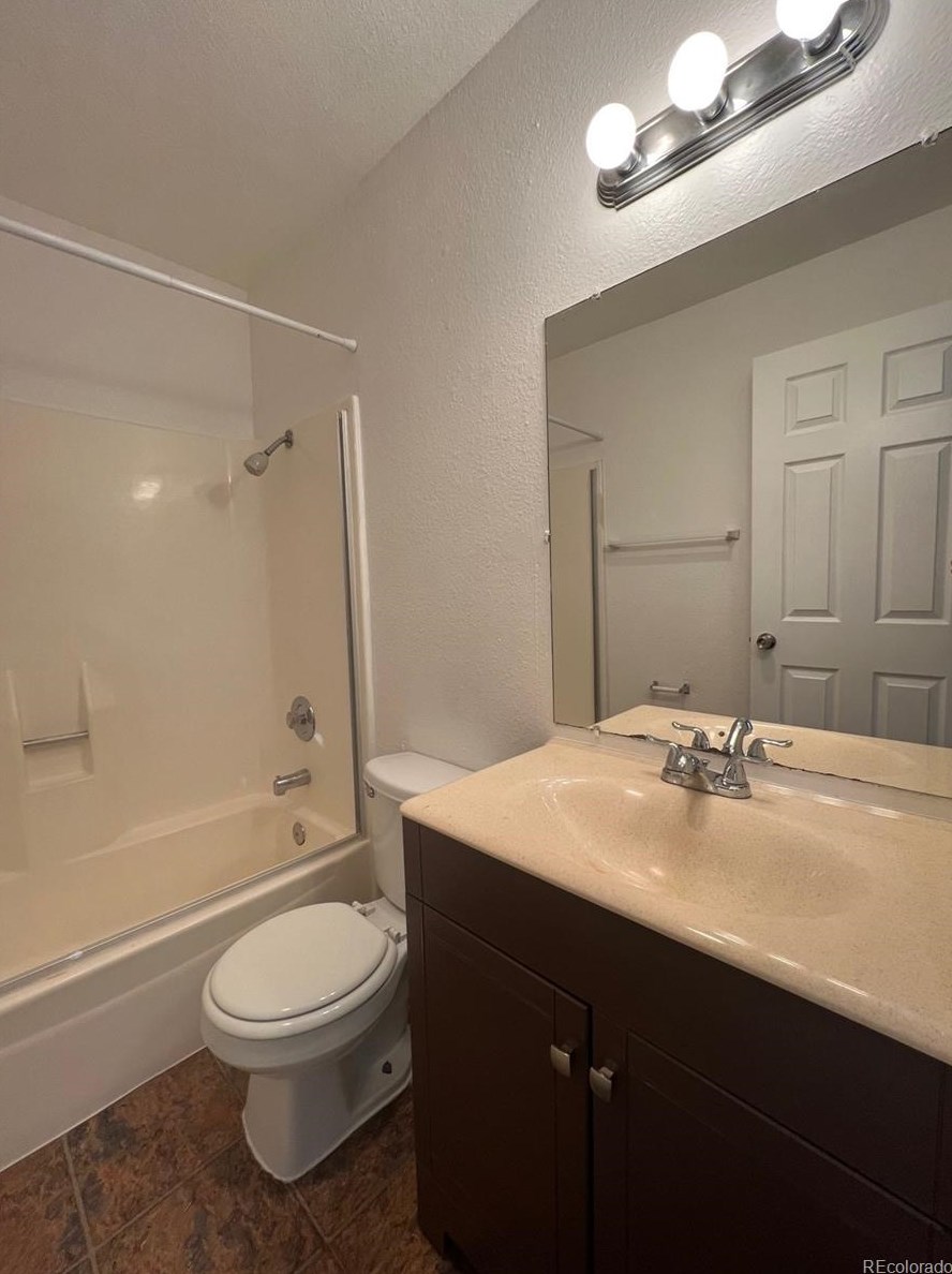 10782 Exposition Ave, Denver CO  80012-2175 exterior