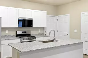 22163 E 7th Pl, Aurora, CO 80018 - Photo 4