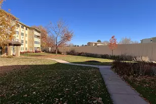 660 S Alton Way, Denver, CO 80247 - Photo 28