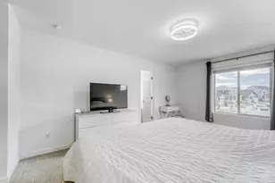 27693 E 1st Pl, Aurora, CO 80018 - Photo 16