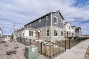 27693 E 1st Pl, Aurora, CO 80018 - Photo 2