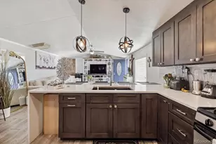 9400 Elm Ct, Denver, CO 80260 - Photo 6