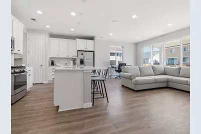 924 N Waterloo Street, Aurora, CO 80018 - Photo 8