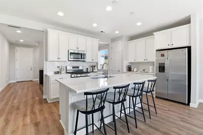 924 N Waterloo Street, Aurora, CO 80018 - Photo 1