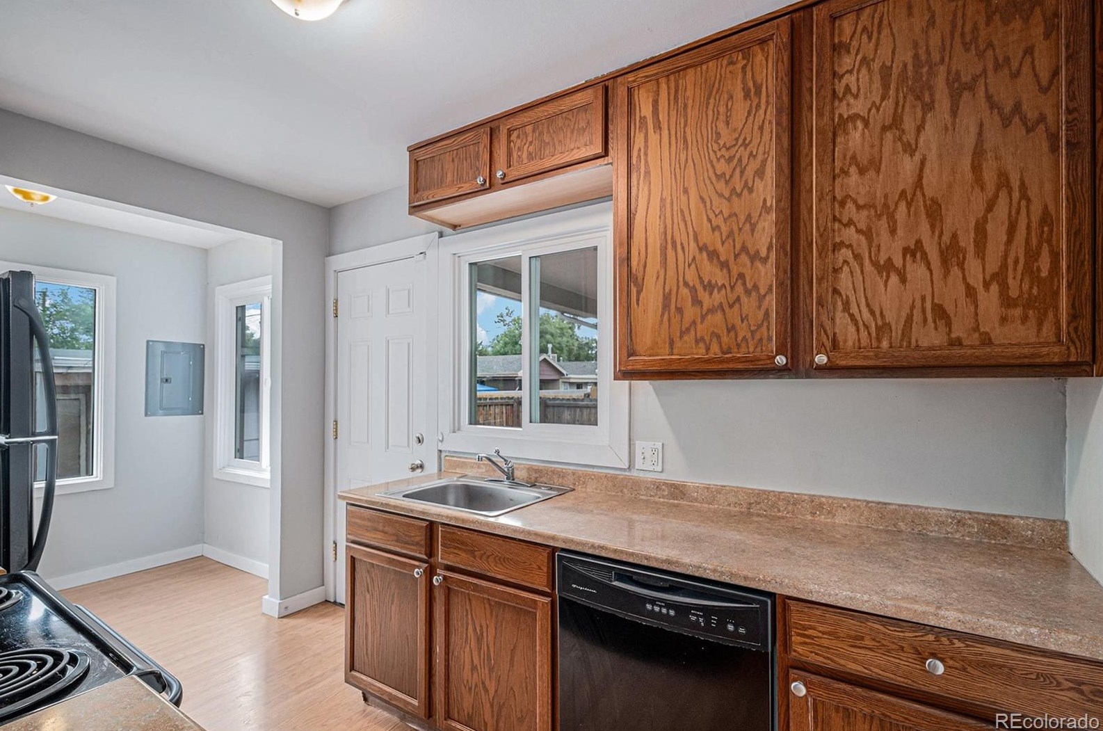 10525 Montview Blvd, Denver CO  80010-2334 exterior