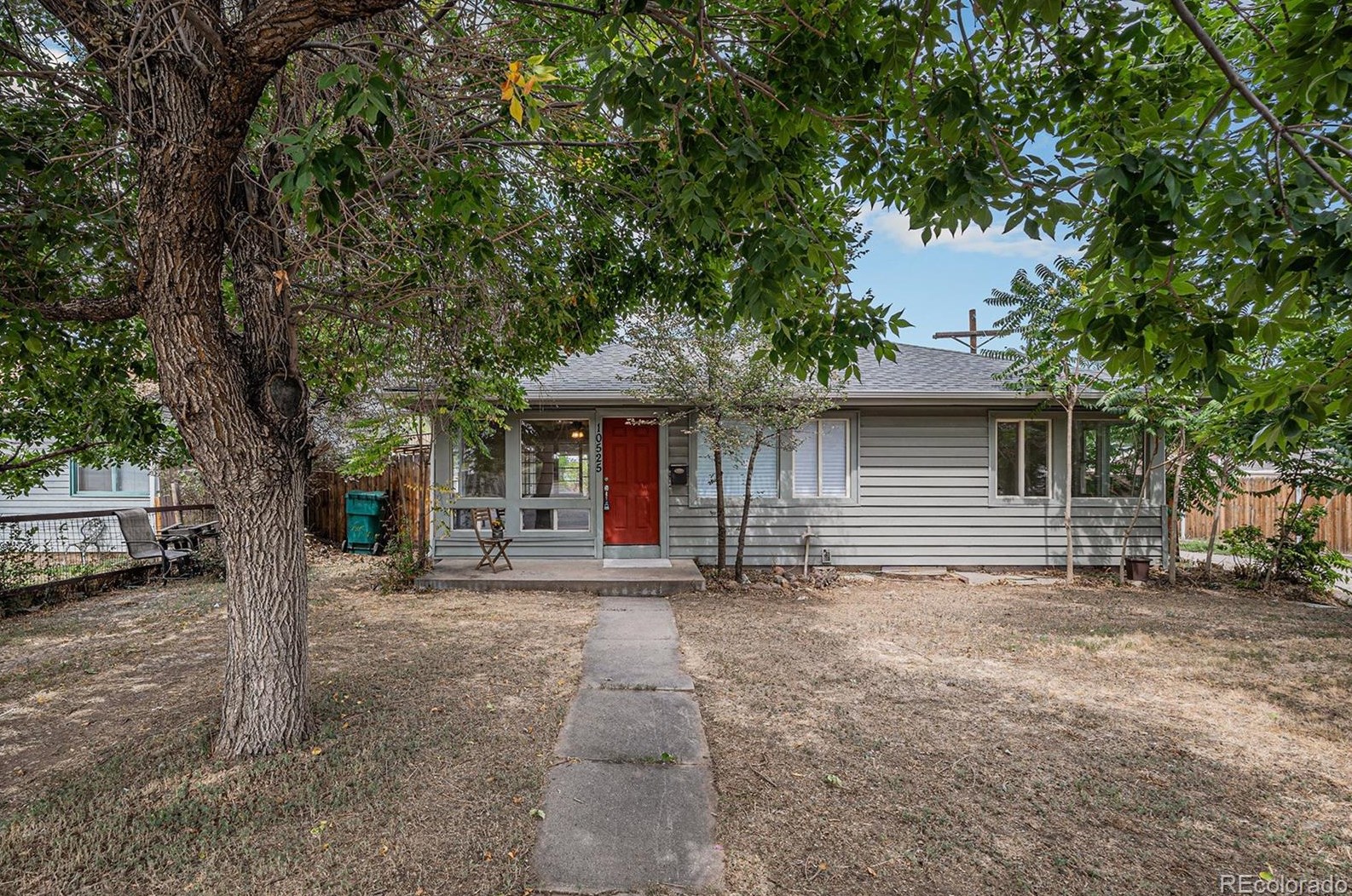 10525 Montview Blvd, Denver CO  80010-2334 exterior