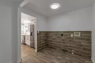 1172 Iola St, Aurora, CO 80010 - Photo 6