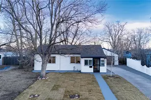 944 S Pecos Way, Denver, CO 80223 - Photo 32