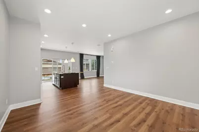 10201 Truckee Way, Commerce City, CO 80022 - Photo 12