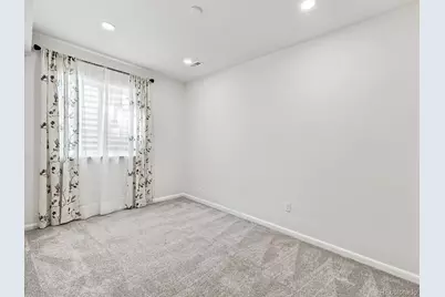 7266 S Robertsdale Way, Aurora, CO 80016 - Photo 30