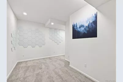 7266 S Robertsdale Way, Aurora, CO 80016 - Photo 32