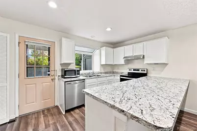 1228 S Flower Circle #C, Denver, CO 80232 - Photo 10