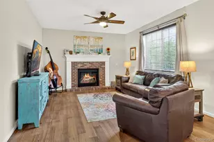 7151 S Oak Hill Cir, Aurora, CO 80016 - Photo 8