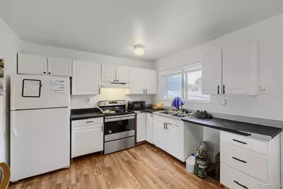 15684 E Bails Drive, Aurora, CO 80017 - Photo 10