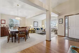 978 Sage Sparrow Circle, Highlands Ranch, CO 80129 - Photo 4