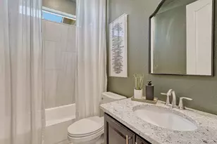 8055 S Vandriver Way, Aurora, CO 80016 - Photo 14
