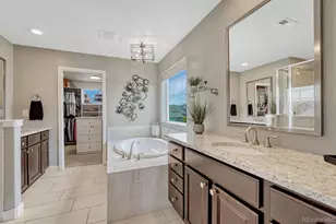 8055 S Vandriver Way, Aurora, CO 80016 - Photo 26