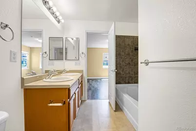23560 Alamo Place #B, Aurora, CO 80016 - Photo 14