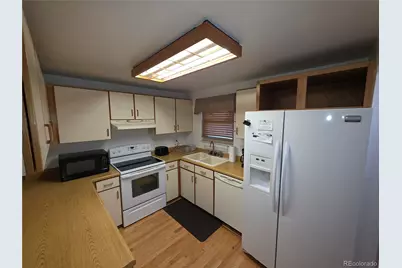 10439 Independence Street, Broomfield, CO 80021 - Photo 6