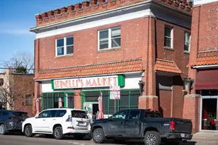 2230 N Cherry St, Denver, CO 80207 - Photo 36