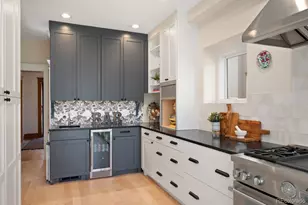 2230 N Cherry St, Denver, CO 80207 - Photo 10