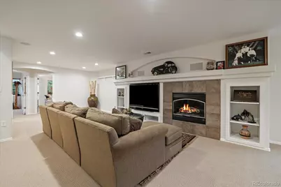 8251 S Quatar Circle, Aurora, CO 80016 - Photo 28