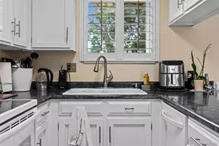 8352 Dover Ct, Arvada, CO 80005 - Photo 10
