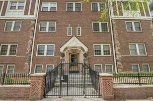963 N Logan Street, Denver, CO 80203 - Photo 2