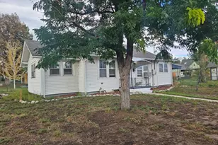 3990 S Delaware St, Englewood, CO 80110 - Photo 1