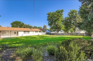 5886 S Logan St, Centennial, CO 80121 - Photo 6