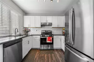 5562 Flanders St, Denver, CO 80249 - Photo 14