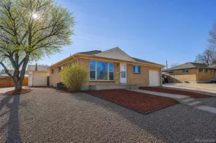 1502 E 110th Pl, Northglenn, CO 80233 - Photo 2