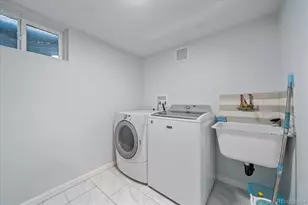 1575 S Clermont St, Denver, CO 80222 - Photo 26