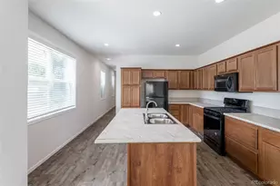 2371 N Elmira St, Aurora, CO 80010 - Photo 6
