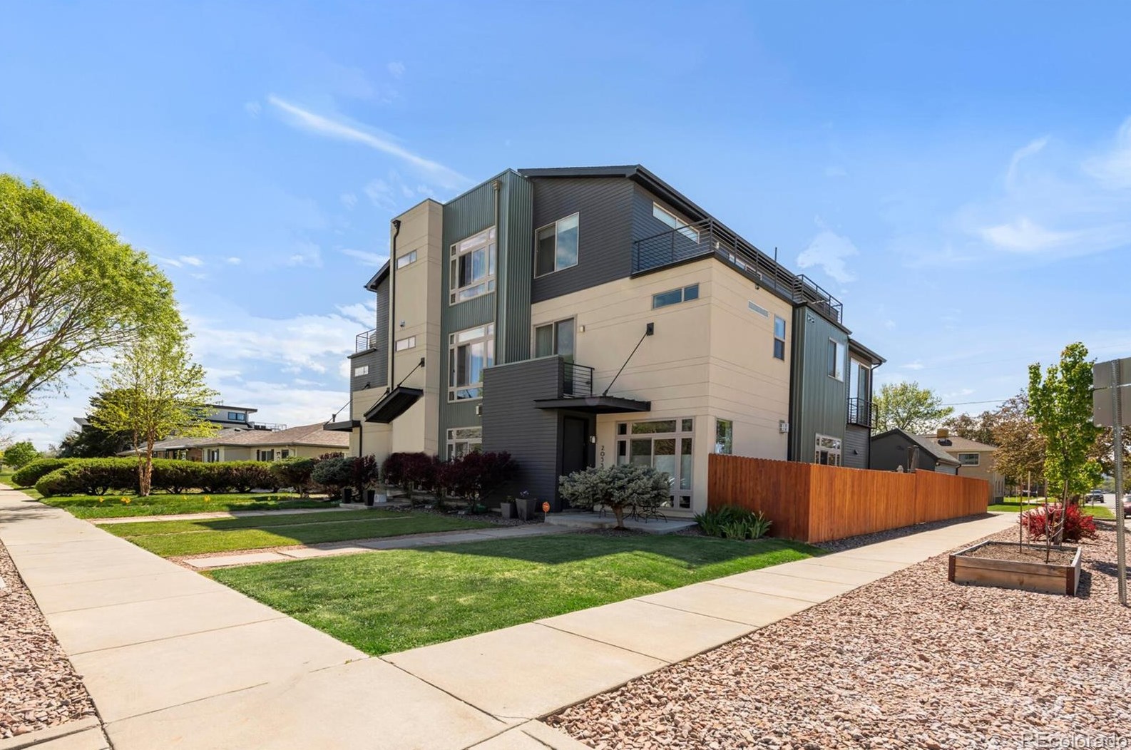 2055 Osceola St, Denver CO  80212-1146 exterior