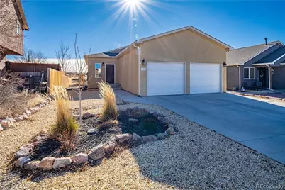 638 Cowboy Way, Canon City, CO 81212 - Photo 1