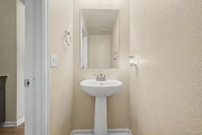 1321 Biloxi Court, Aurora, CO 80018 - Photo 18