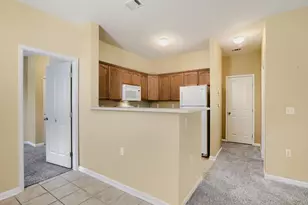 4045 S Crystal Cir, Aurora, CO 80014 - Photo 6