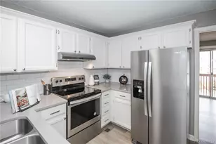 18131 E Arizona Ave, Aurora, CO 80017 - Photo 10